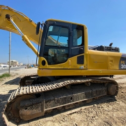 Komatsu PC300-8