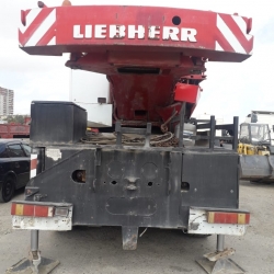 Liebherr LTM 1040