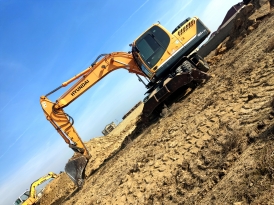 Hyundai 180