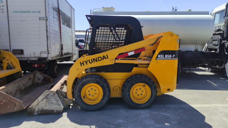 Hyundai HSL650-7