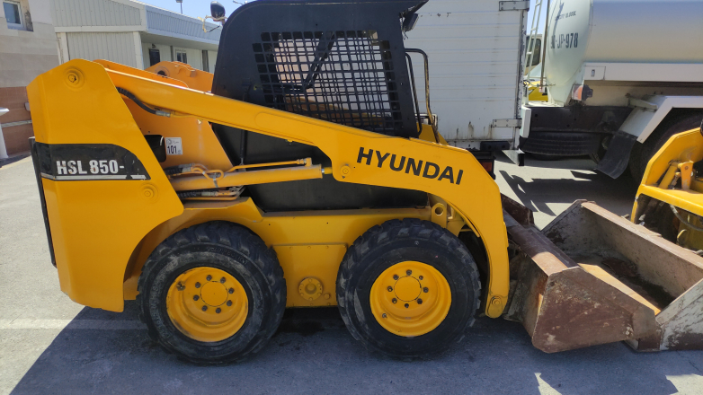 Hyundai HSL850