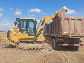 Digər Caterpillar 953D