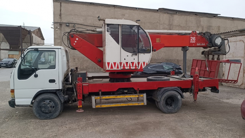 Isuzu NPR
