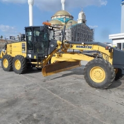 Komatsu Kamatsu GD555