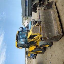 New holland LB110